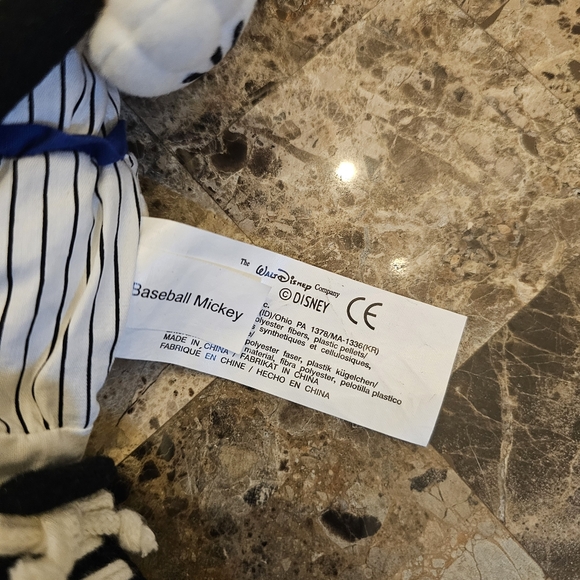 DISNEY Vintage 90s Baseball Mickey Mouse Bean Bag Plush New with Tag - Picture 6 of 12